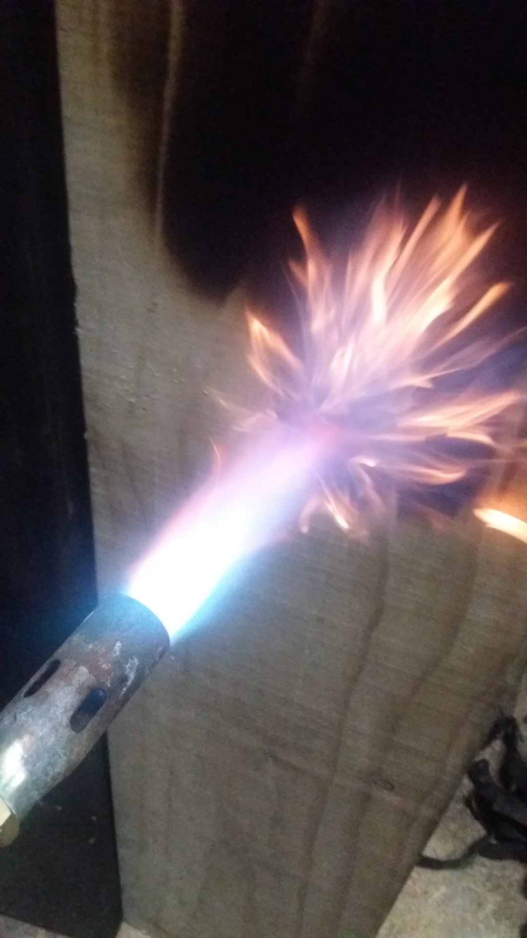 Técnica de conservación de madera Yakisugi
